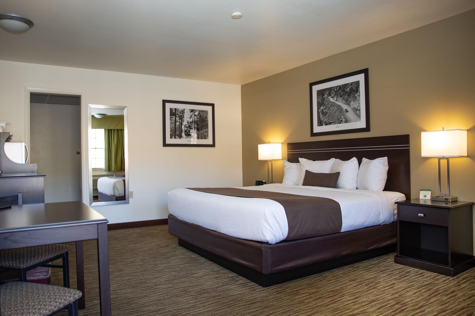 At Hotel Manitou Springs