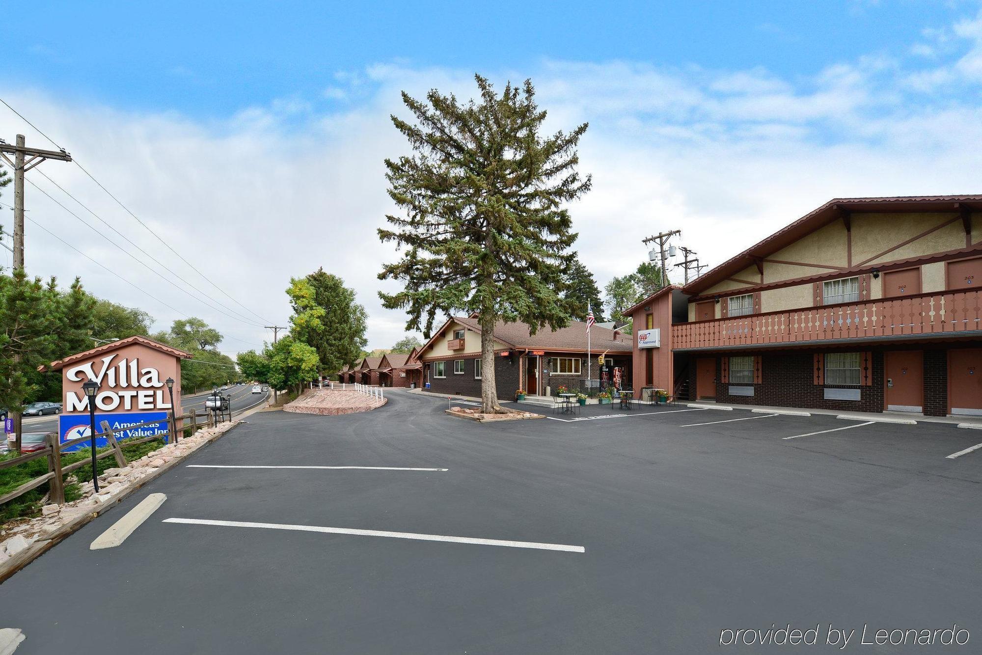 Hotel At 2*