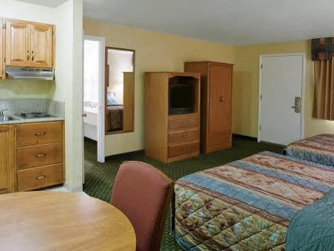 At 2* Manitou Springs